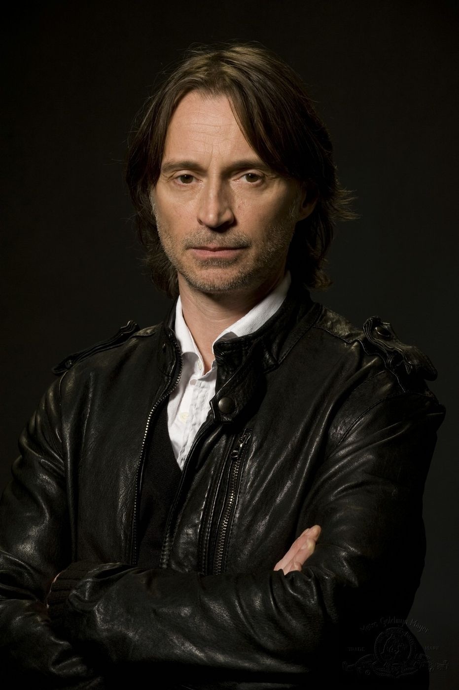 Robert Carlyle (born 1961) Robert Carlyle (born 1961)